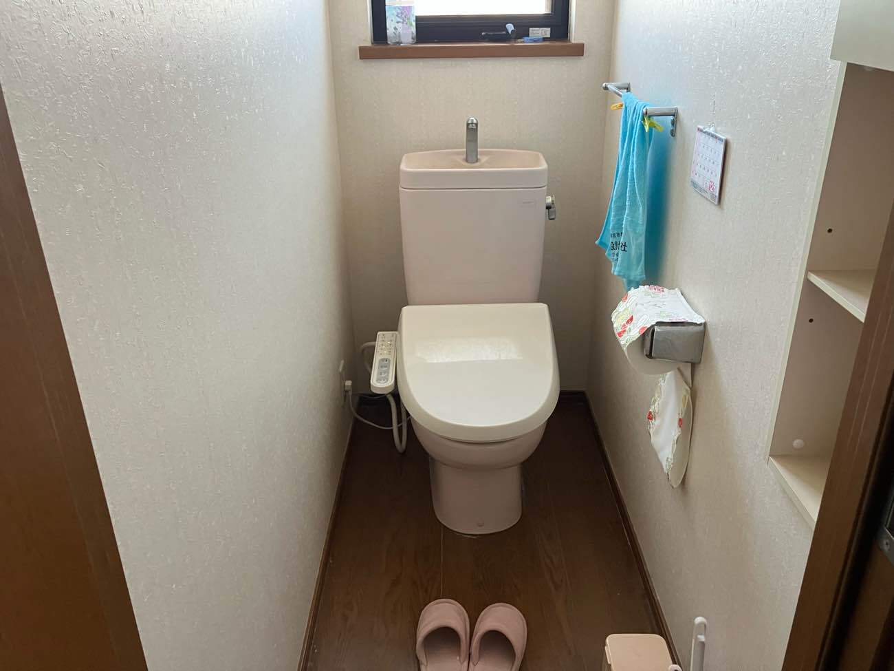 施工前：シンプルで落ち着いたトイレ空間