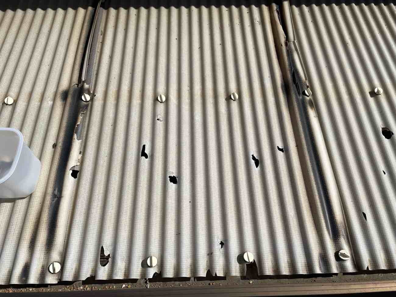 軒先のポリカ波板交換工事（宇都宮市）